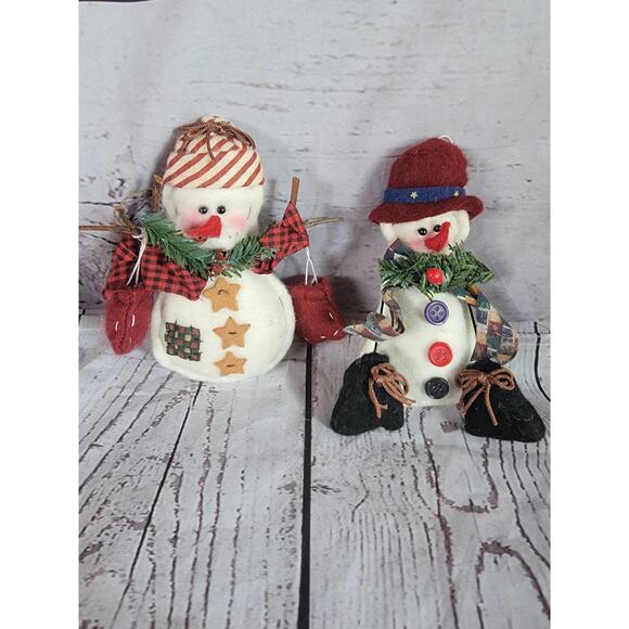 Lot 2 Fabric Felt Snowman Christmas Winter Ornaments Primitive Rustic Style - Picture 1 of 5